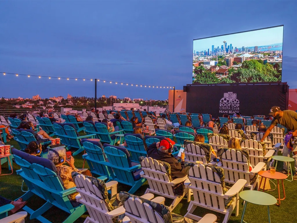 Elivar Rooftop Bar at night with Miami Skyline in backgorund